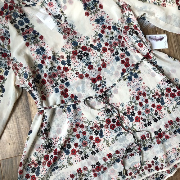 •SOLD• Jessica Simpson Maternity Hanky Hem Blouse - Picture 3 of 8